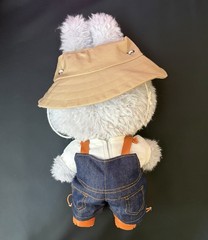 Giant Fall Into Wild Labubu With Clothes And Box