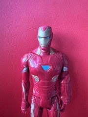 Hasbro Marvel Iron Man Red Plastic Action Figure 2018 2010-2019