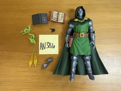 Hasbro Marvel Legends Dr. Doom 6″ Retro Fantastic Four Action Figure Complete
