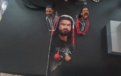 WWE Ultimate Series #14/Elite Roman Reigns,Bloodline & Head Of Table T-Shirts!!!