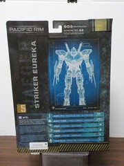 C0914 McFarlane Toys Pacific Rim “Striker Eureka” Figure Set w/ Comic (New)