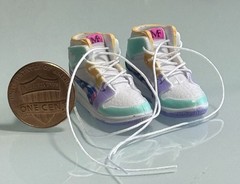 Mini brands Fashion Series 3 ~Multicolor Sneakers~
