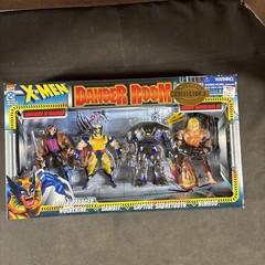 X-MEN DANGER ROOM ACTION FIGURE SET FOUR PACK GAMBIT TOYBIZ NEW VINTAGE MARVEL
