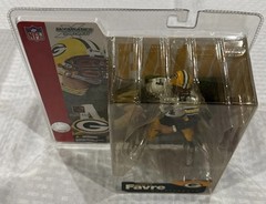 2002 McFarlane NFL Brett Favre Packers White Jersey Green Sleeves Variant