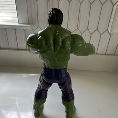 Hasbro Marvel Hulk Action Figure, Plastic Green Purple, 2017, 2010-2019