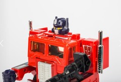 Transform G1 Optimus prime metal reissue MISB Improved Version with 2 Big Guns!