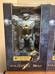 Set of 3 Pacific Rim 18 inch Jaegers NECA SEALED BNIB Price includes shipping