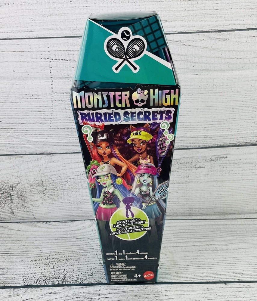 Monster High Buried Secrets MYSTERY – 11″ Doll 1 Pair Of Shoes 4 Accessories NEW