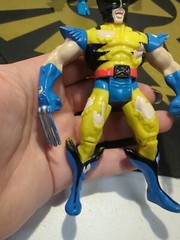 ToyBiz X-Men Battle Ravaged Wolverine 1994 & Mutant Flipping Power Beast 1995