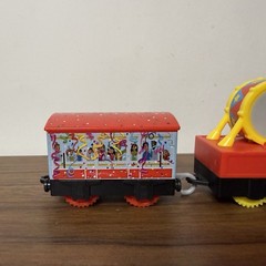 Thomas & Friends Trackmaster Golden Birthday & Tenders Motorized w/batteries