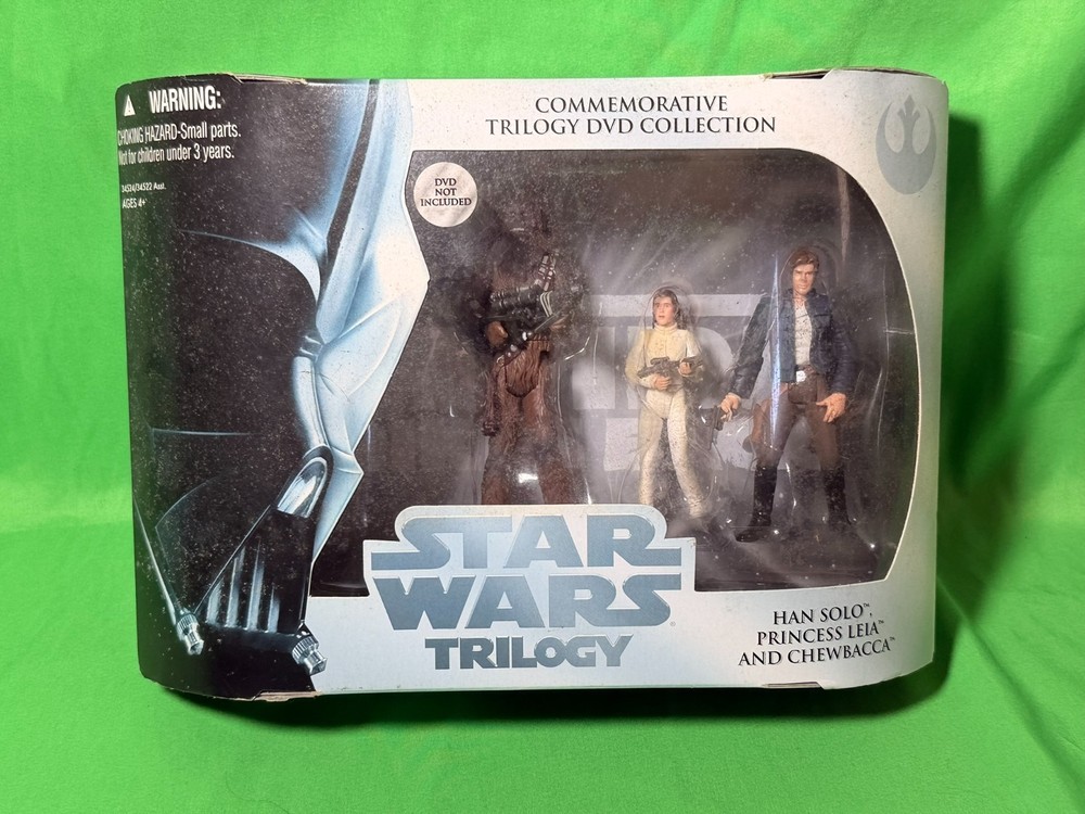 Hasbro Star Wars Commemorative Trilogy DVD Collection Empire Strikes Back Set