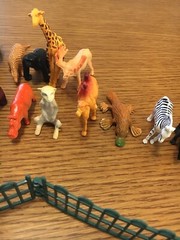 Bag of Wild animal kingdom Figures Model Toys New Plastic 53 pieces, zoo animals