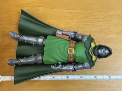 Hasbro Marvel Legends Dr. Doom 6″ Retro Fantastic Four Action Figure Complete