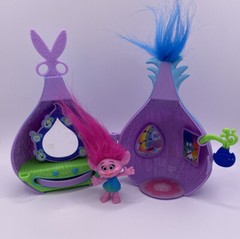Disney Trolls Poppy’s Hair Salon Beauty Shop Playset