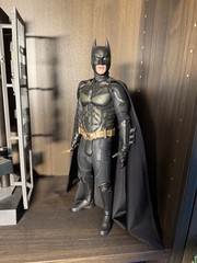 Hot Toys MMS750 The Dark Knight 1/6 Batman Armory with Bruce Wayne 2.0