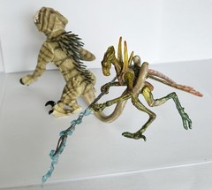 Star Wars Attack Roar Snapping Jaw Nexu w Geonosian Warrior Loose Complete