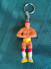 1990 Titan Sports Inc. Hulk Hogan Keychain New 3 1/4″