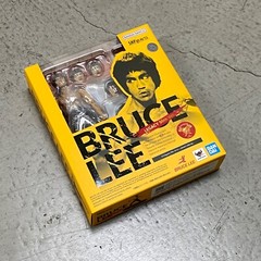 BAS66051: Bandai S.H.Figuarts Bruce Lee LEGACY 50th Ver. 1/12 action figure