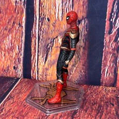 Disney Marvel Spider-Man No Way Home Red Gold Suit Standing Collectible Figure