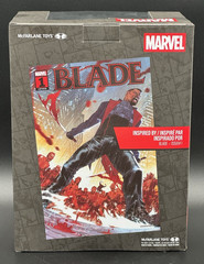 Marvel McFarlane Red Platinum Blade Collectible 12″ Figure With #1 Comic Book