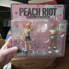 Pop Mart Peach Riot Off Duty New York City Figures