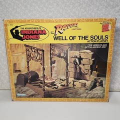 Vintage 1982 Indiana Jones – Well of Souls -WITH BOX!!! (2 bonus figures) Kenner