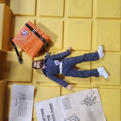 Vintage Mego Action Jackson figure Fully Articulated With Parachute D49