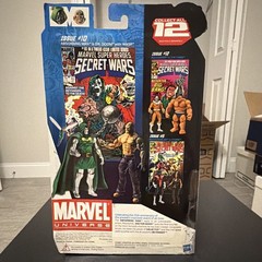 Marvel Universe Comic Packs Secret Wars #10 Absorbing Man & Dr. Doom + Comic