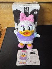 DAISY – POP MART Mickey Family Together Series Plush Keychains 100% Authentic